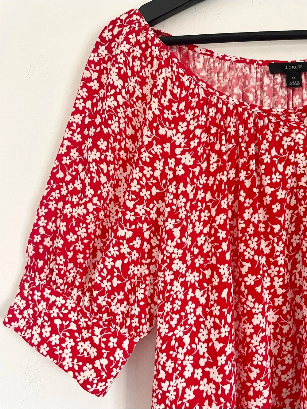 J. Crew Scoopneck Blouse In Tossed Bouquet Print Red Floral M EUC